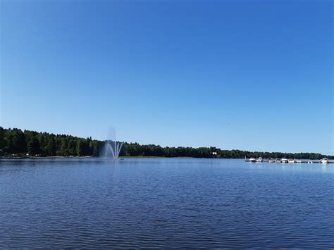 lohja asukasluku|Valtuustossa iloittiin Lohjan kasvavasta väkiluvusta